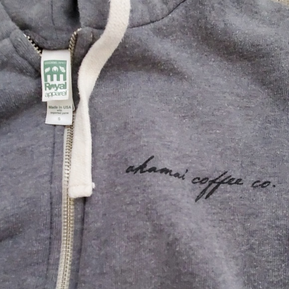 Akamai Maui Coffee Co. Grey zip hoodie - Picture 4 of 4